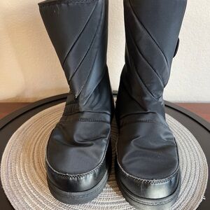 Rugged Exposure Black Insulated Winter Snow Calf Boot Women's Size 9  Style 4096